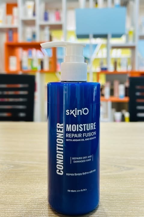 Skino Moisture Repair Fusion Conditioner with Argan Oil & Keratin for Repairs Dry & Damage Hair 220ml 220ml